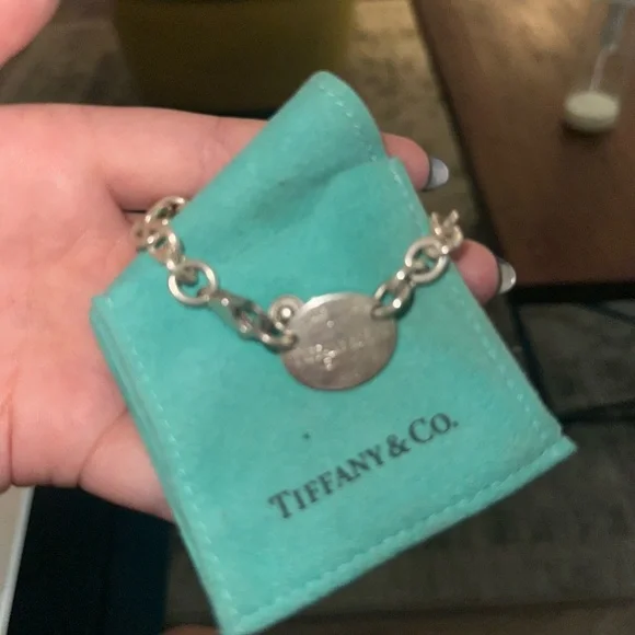Tiffany & Co. Silver Oval Tag Necklace - Picture 4 of 6